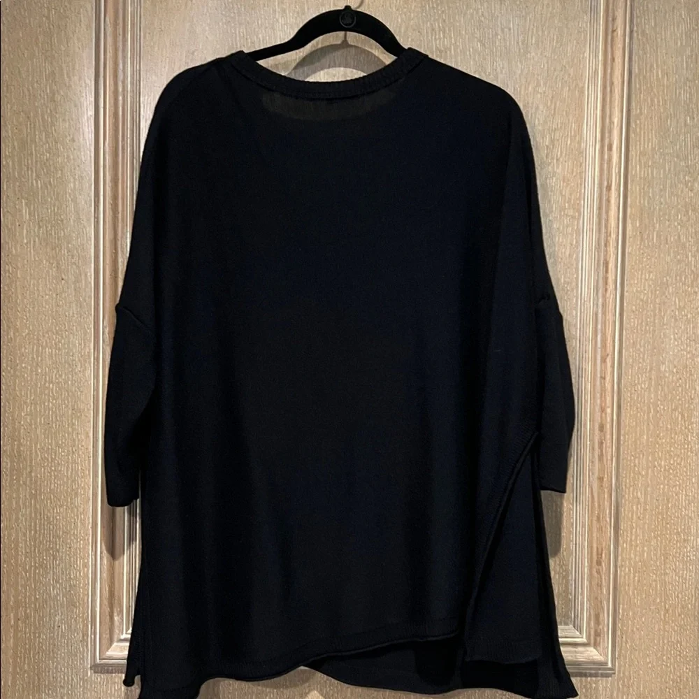 Black Oversized Sweater with Pockets - Picture 2 of 5